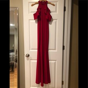 Shop 17 Gown “ Lady in Red” 💋